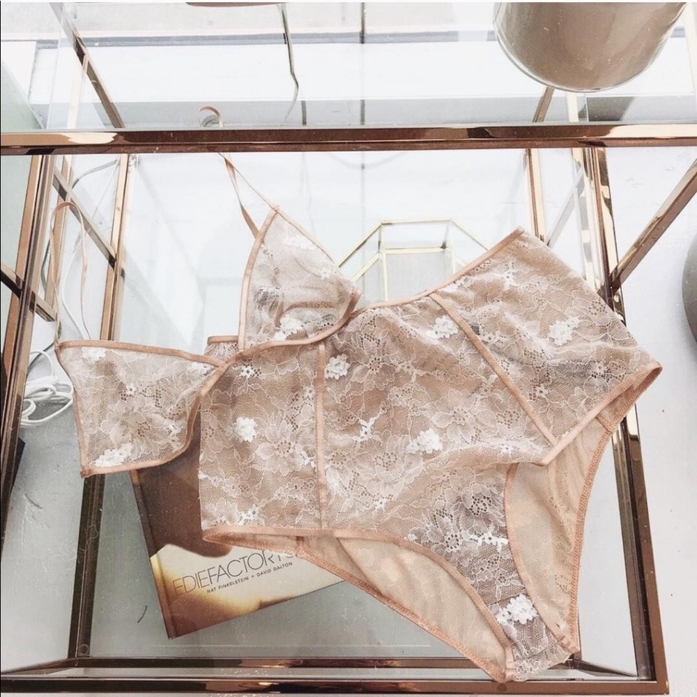 For love and lemons La Abbey Bra & Panty Set ❤️🍋